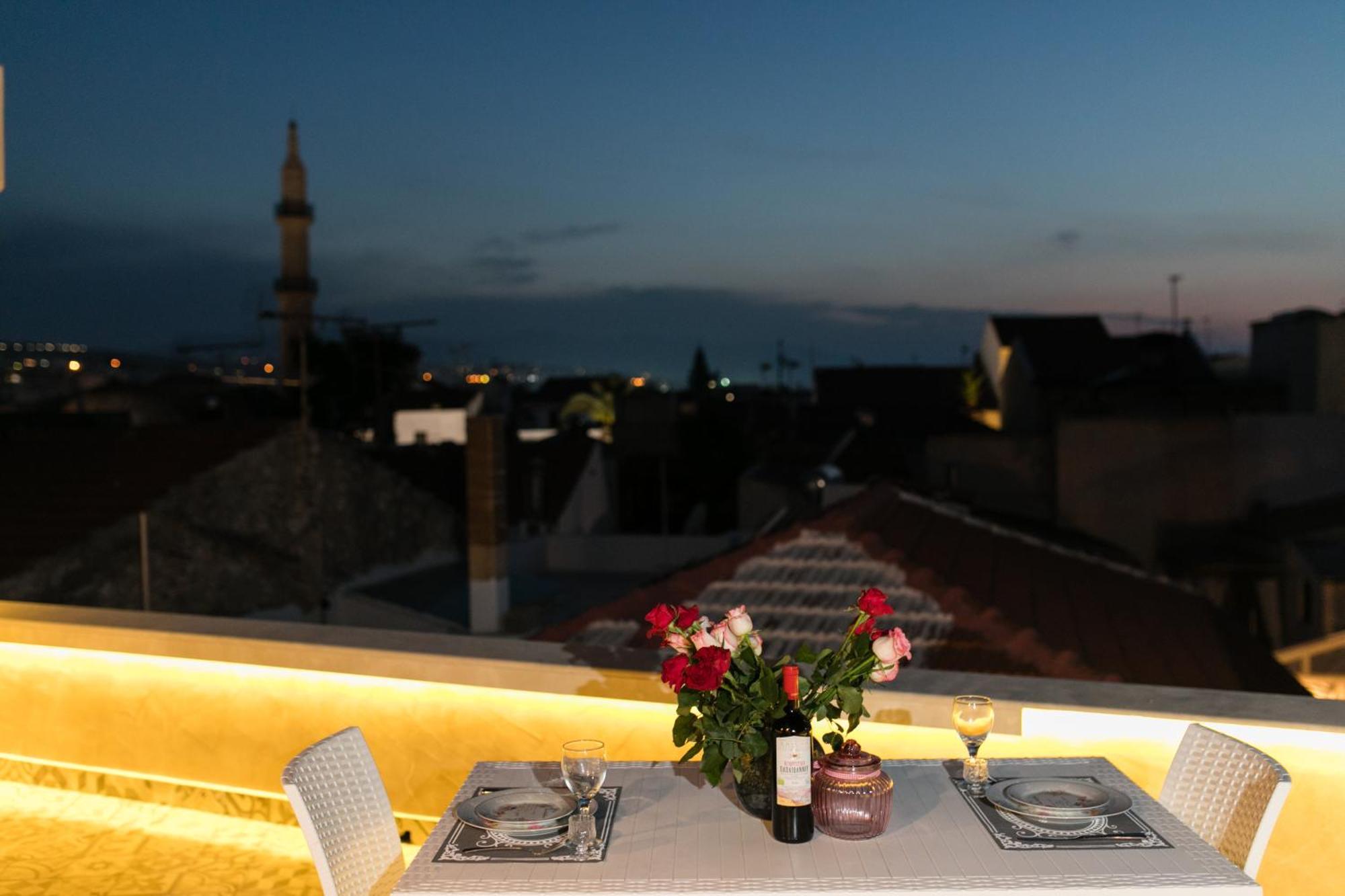 Jacuzzi Suite In The Heart Of Oldtown Réthymnon Extérieur photo