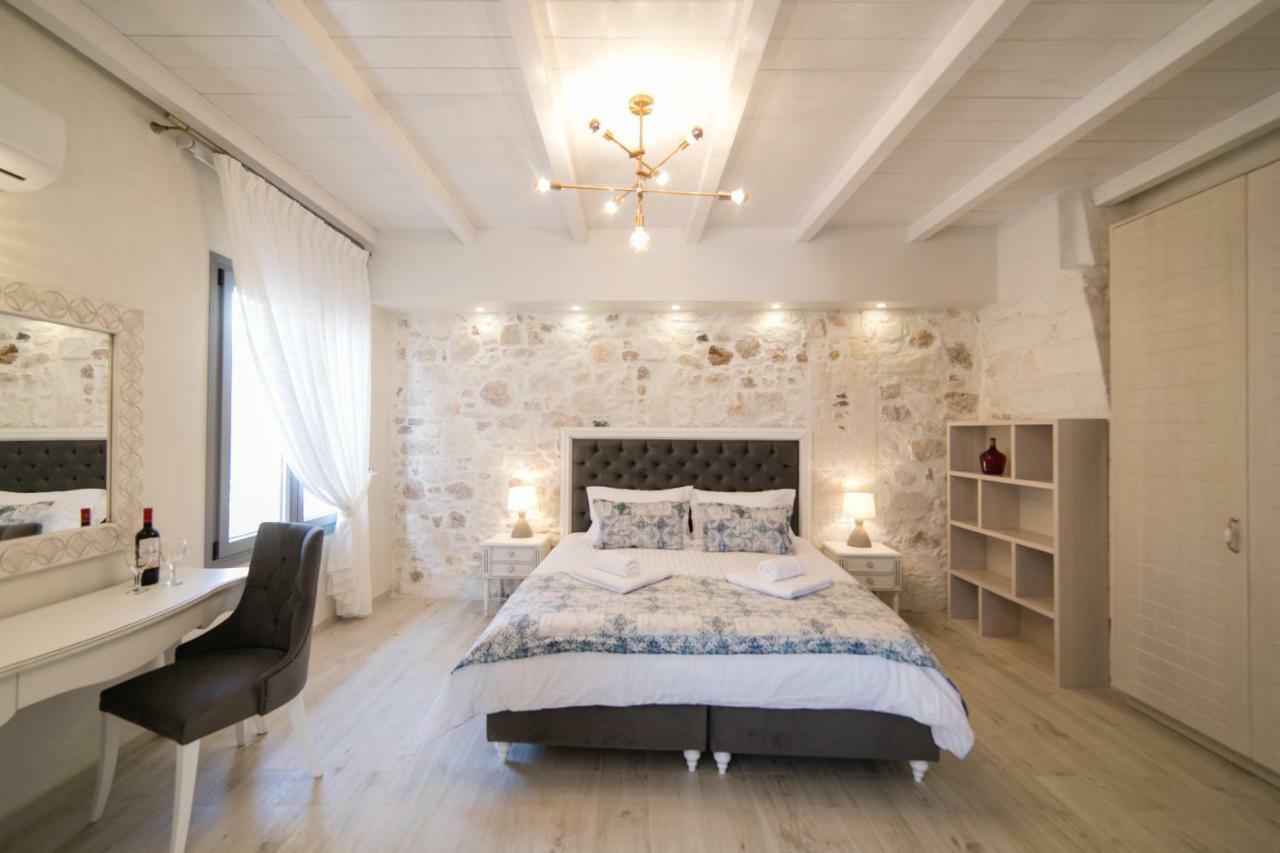 Jacuzzi Suite In The Heart Of Oldtown Réthymnon Extérieur photo